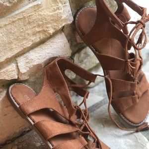 Ankle high gladiator sandals